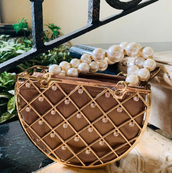 Tas Pesta Clutch Pesta Mewah Cantik Elegan 1911201 Gold