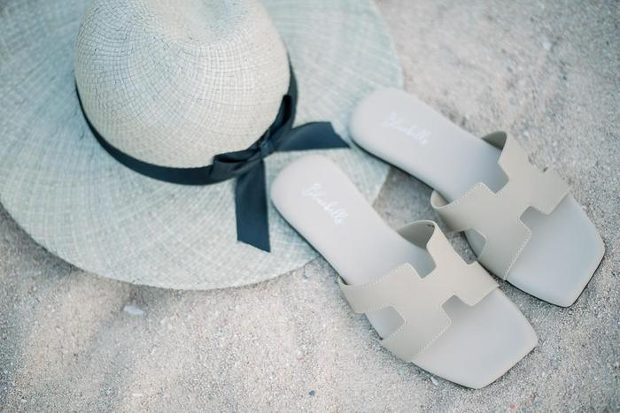 Gambar Bluebells NAOMI Sendal teplek wanita - krem, 36 dari Bluebells Shops undefined Tokopedia