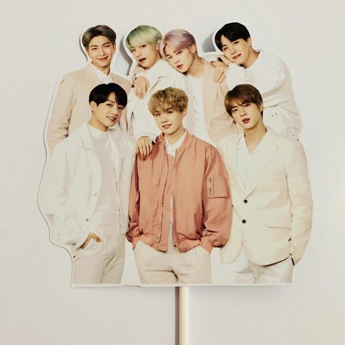 Gambar BTS Group Kpop Topper Cake Birthday / Hiasan Kue Ulang Tahun - Putih dari Juragan Topper undefined Tokopedia