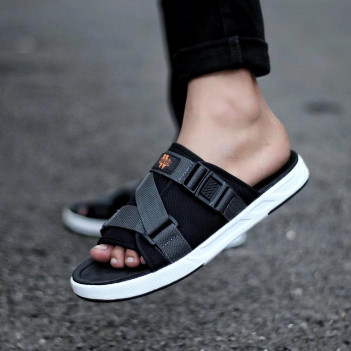 Gambar Walker Willis Original - Sandal Slide Casual Pria Traveling - Abu Hitam, 41 dari Gofoot ID undefined Tokopedia