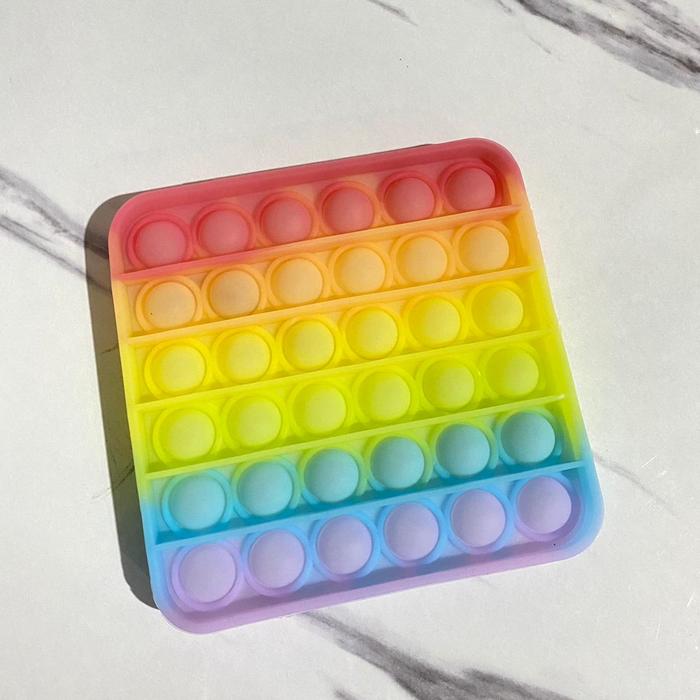 Gambar POP IT GLOW IN THE DARK JELLY/ rainbow its tik tok viral bubble fidget - Square dari Clover Lynn Store undefined Tokopedia