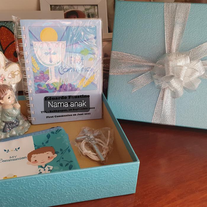 Gambar Paket Gift Komuni Pertama - Biru dari Hati Berdoa undefined Tokopedia