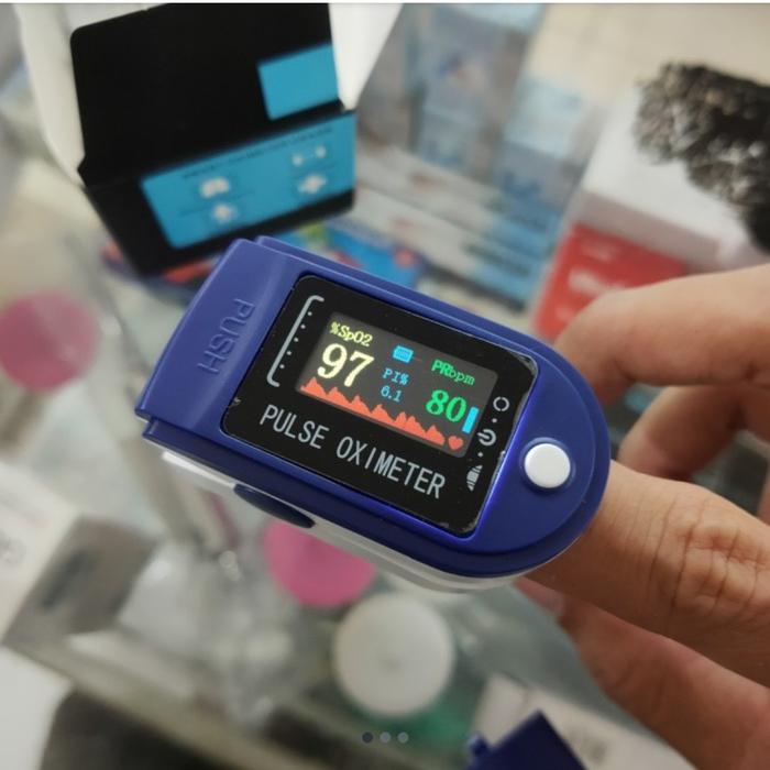 Gambar Fingertip Pulse Oximeter / Oxymetry LED - Alat Saturasi sp02 - 4 Warna, Tanpa Baterai dari Sehat Memukau undefined Tokopedia