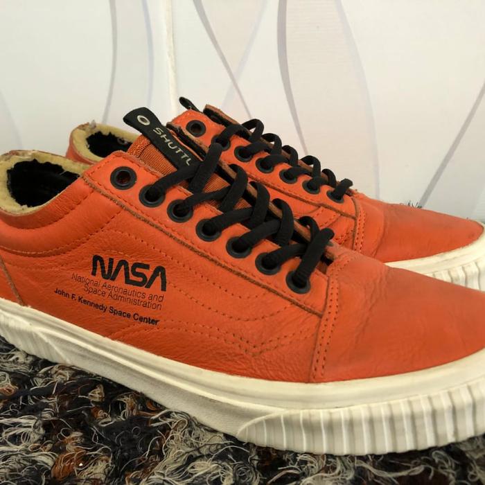 HOT Sepatu Vans X Nasa Jual Vans X Nasa Old Skool Firecracker