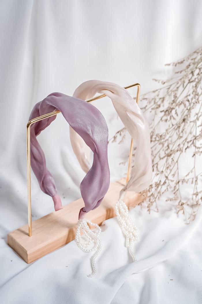 Gambar Lisa headband/bando organza/bando mutiara/woman headband/cute headband - LILAC dari poppypetalsofficialstore undefined Tokopedia