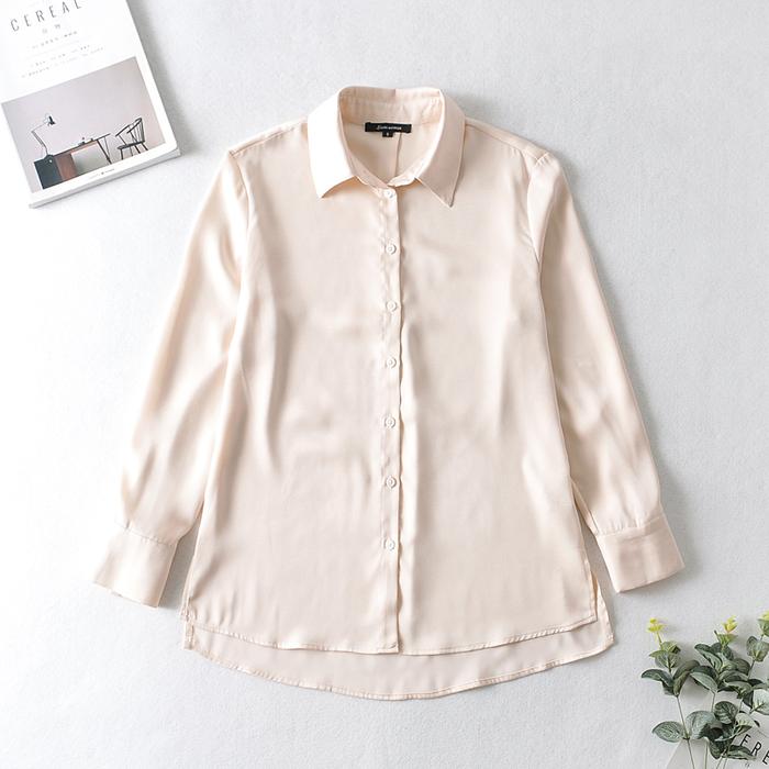 Gambar Kemeja Wanita Import Beige & Black Basic (S,M,L) - Beige, L dari Gabe Store Mall undefined Tokopedia