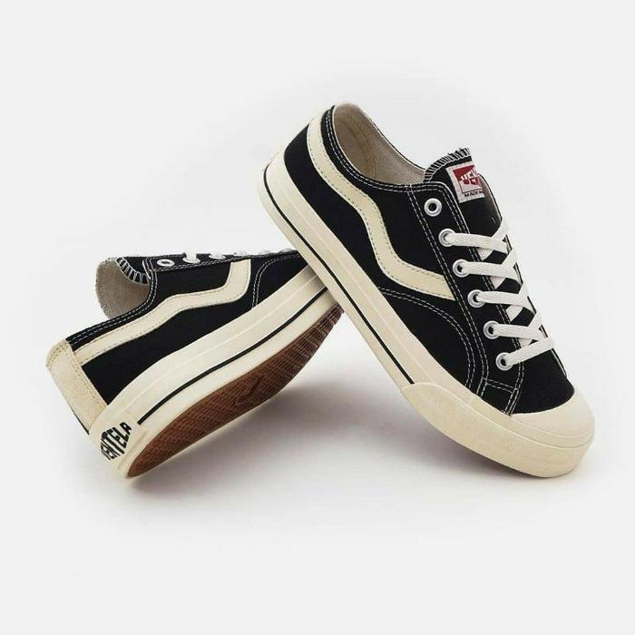 Gambar Sepatu Ventela Original Public Low Black Natural White Basic Ethnic - Black Natural, 44 dari Nusa Penida Store undefined Tokopedia