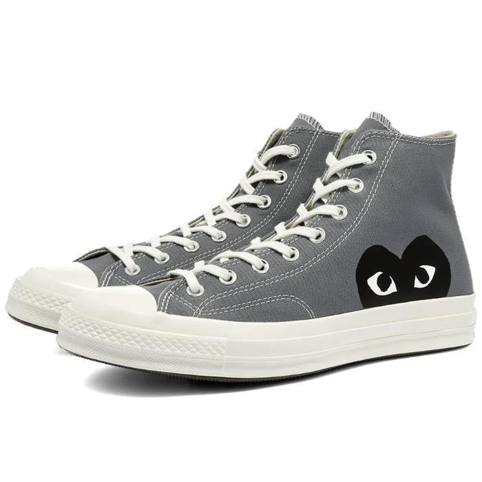 Hotel Kalinga Puma Mercedes Amg Petronas Tenis Oud Wood Louis