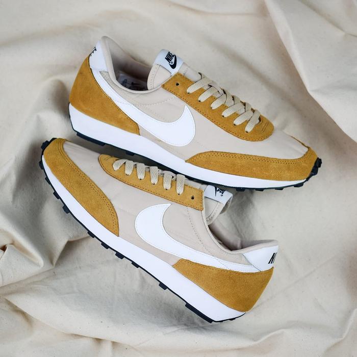 nike daybreak 44