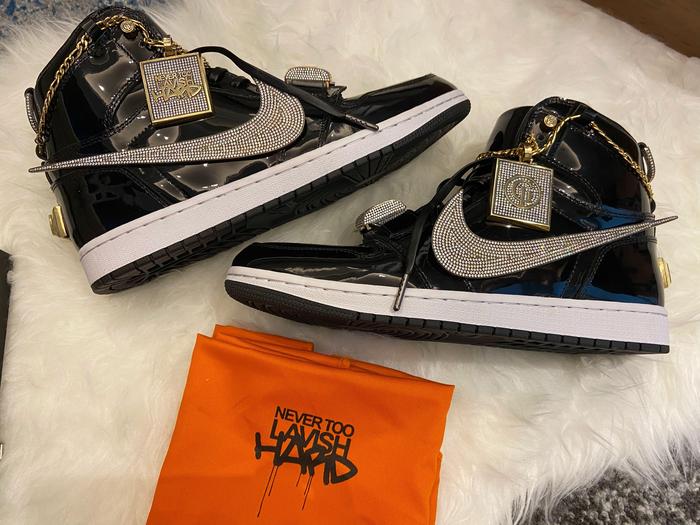 Jual Nike Air Jordan 1 Black Pearl x Never too Lavish Gold \u0026 Swarovski -  Jakarta Barat - infydesk | Tokopedia