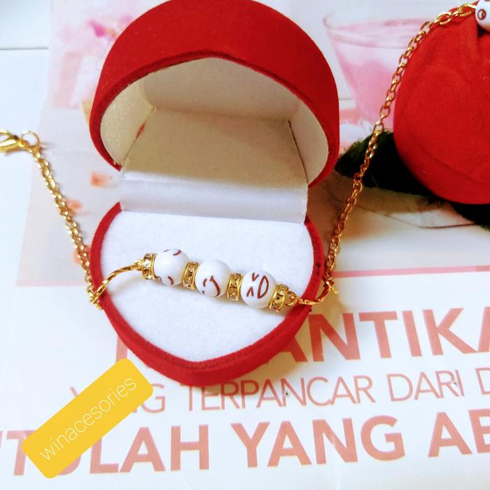 Gambar Gelang Tangan/ gelang kaki titanium, Gelang emoji smile - Tiga emoji dari winacesories1000 undefined Tokopedia