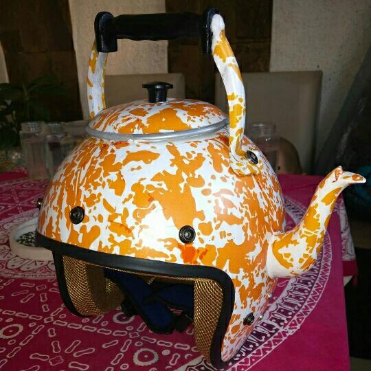 Gambar HELM CERET/ HELEM TEKO Jadul The Legend Of Teko Lurik - corak kuning, All Size dari saung abah emak undefined Tokopedia