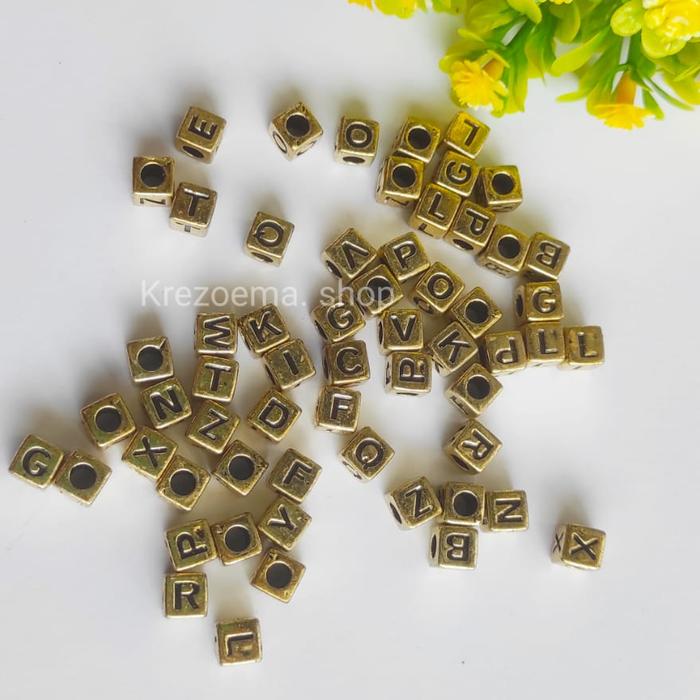 Gambar Manik mote huruf bulat bening mix warna warni tulisan random - Kotak dof kecil dari Krezoema shop undefined 5 Tokopedia