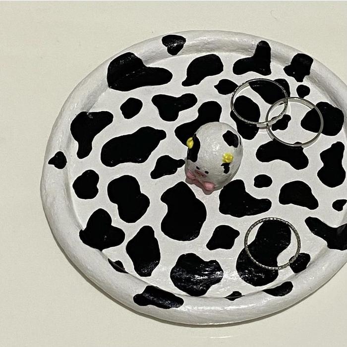 Gambar Clay Tray Trinket Dish Vol. 1 | Tempat Aksesoris - cowprint dari _131studio undefined Tokopedia