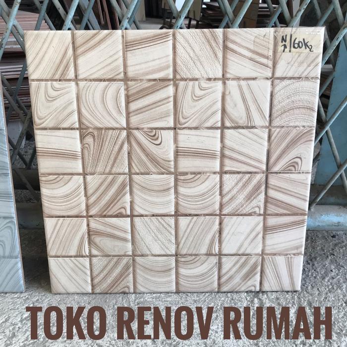 Gambar Keramik 40x40 kasar/ keramik kamar mandi/ keramik teras/keramik garasi - Cokelat dari Renov Rumah undefined Tokopedia