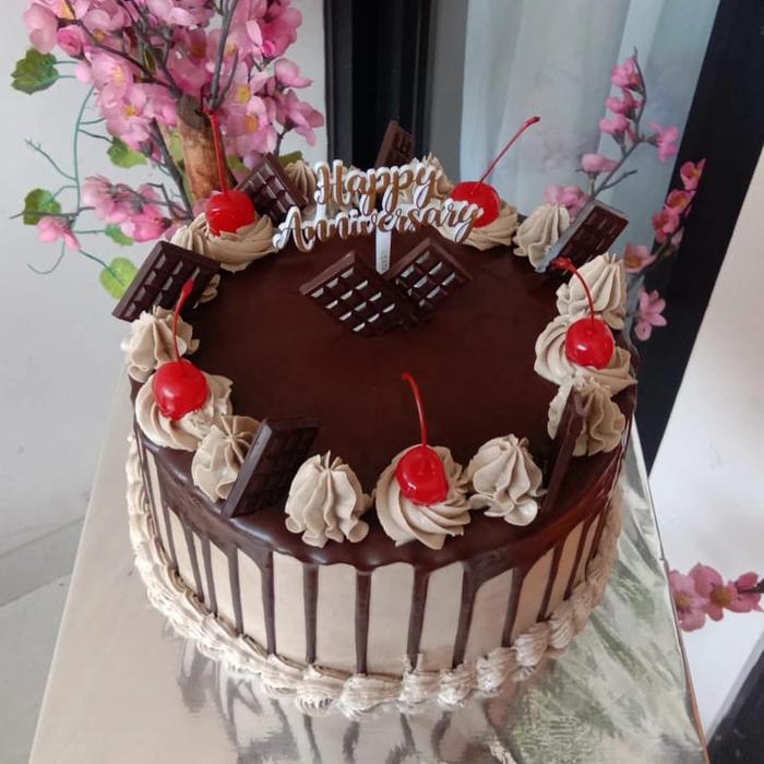 Gambar blackforest cake dari mama kinan kitchen undefined Tokopedia