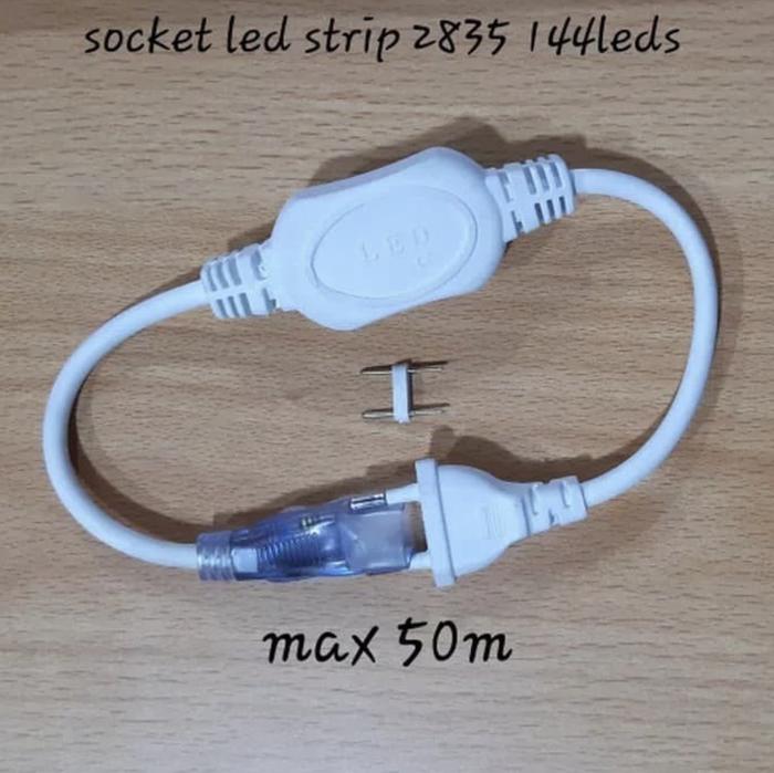 Gambar SOCKET / COLOKAN LED STRIP / SELANG 2835 144 LED + JARUM 2 PIN dari PUSAT LISTRIK JAKARTA KENARI undefined Tokopedia