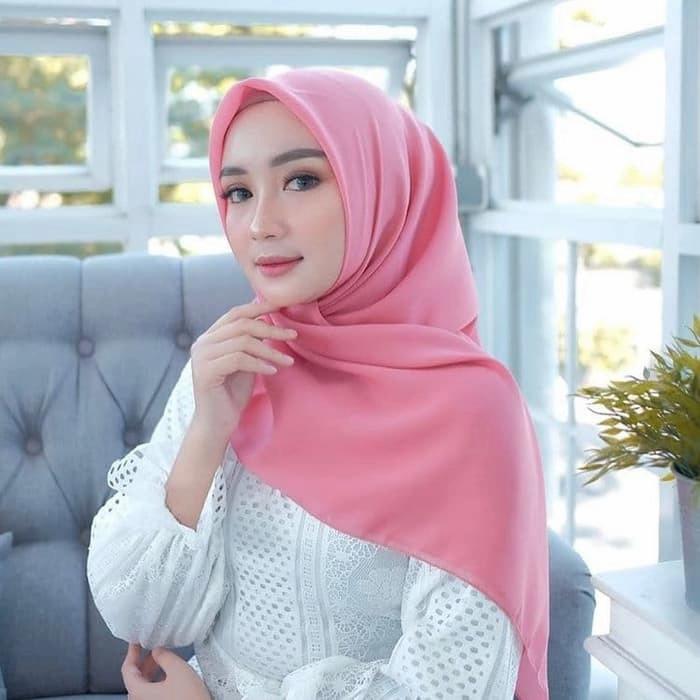 Gambar Jilbab Segi Empat murah terbaru - Dusty Pink dari begaya fashionn undefined Tokopedia