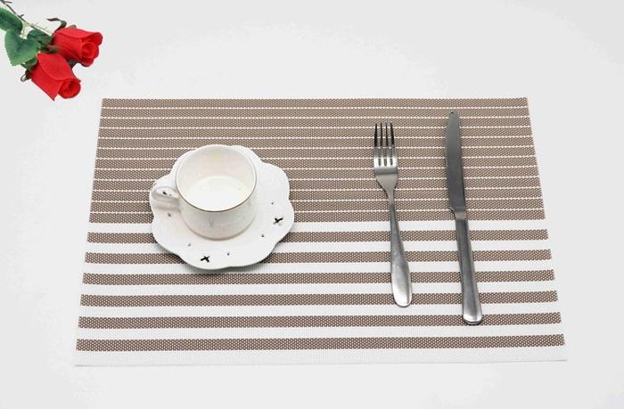 Gambar Placemat / Alas Piring / Alas Makan Modern Style - blue+white dari Home Decor Zega undefined 5 Tokopedia