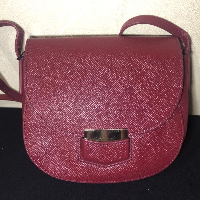 Jual Preloved Sling Bag Della Stella 