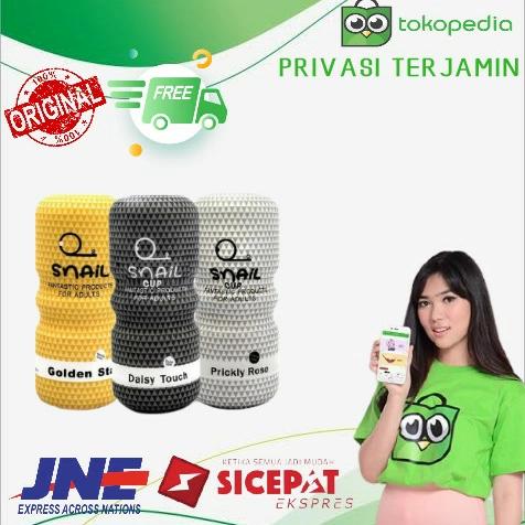 Dumbasida vilkasi bor qiz sayrga chiqdi (video)