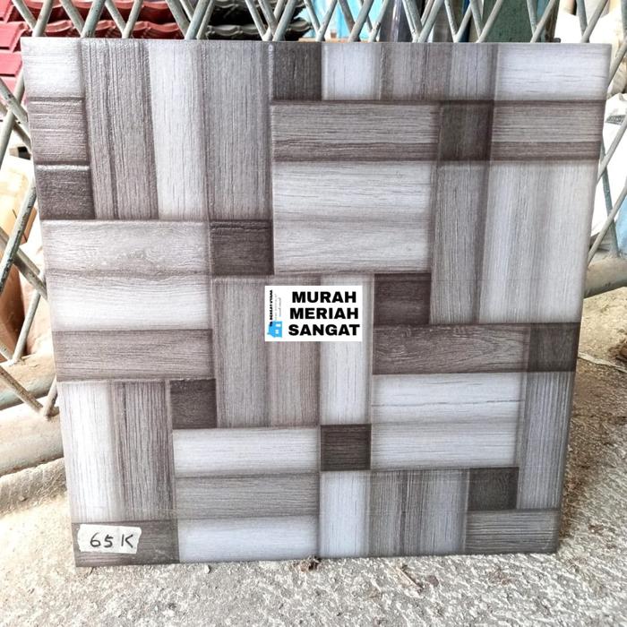 Gambar KERAMIK LANTAI 40X40 KASAR COKELAT KAYU YHC KW 1-KERAMIK LANTAI KASAR - Abu-abu dari MURAH MERIAH SANGAT undefined Tokopedia