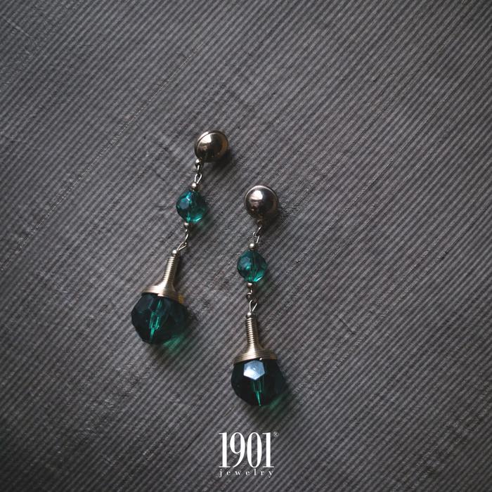 Gambar 1901 Jewelry Anting Wanita Subeng J'adore - ZAMRUD dari 1901 Jewelry Official Shop undefined Tokopedia