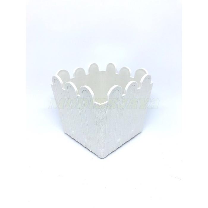 Gambar Pot pagar kecil - WARNA PUTIH dari Modissjaya undefined Tokopedia