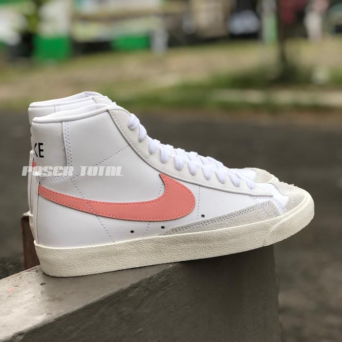 Jual Nike Blazer Mid Vintage 77 Atomic Pink - 39 - Kota Depok - Poser Total  | Tokopedia