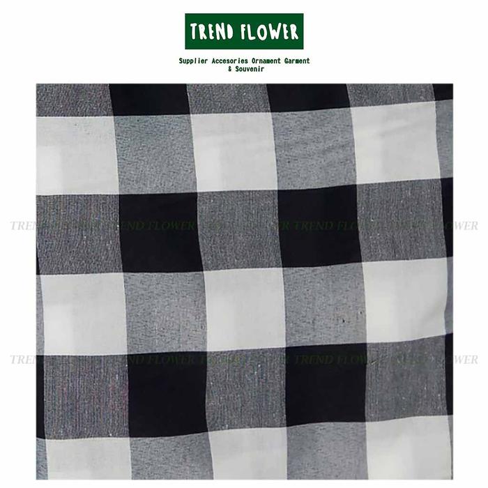 Gambar KAIN BALI POLENG MOTIF KOTAK KOTAK HITAM PUTIH PER METER - besar 5x5, setengah meter dari Trend Flower undefined Tokopedia