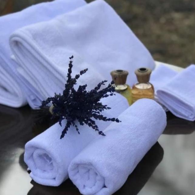 Gambar Bath Towel [ handuk hotel ] 550gsm, 70x140 dari HWSJipi undefined Tokopedia