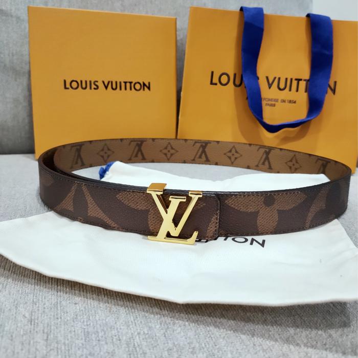 louis vuitton black belt gold buckle
