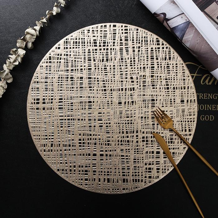 Gambar Placemat For Dining Table PVC/ Tatakan Piring PVC High Quality - Gold dari Home Decor Zega undefined Tokopedia