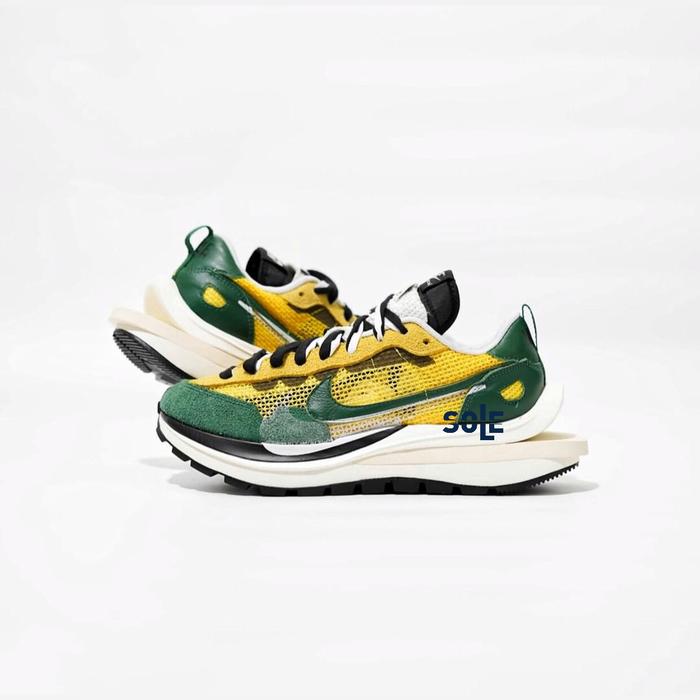 nike vapor waffle sacai tour yellow stadium green