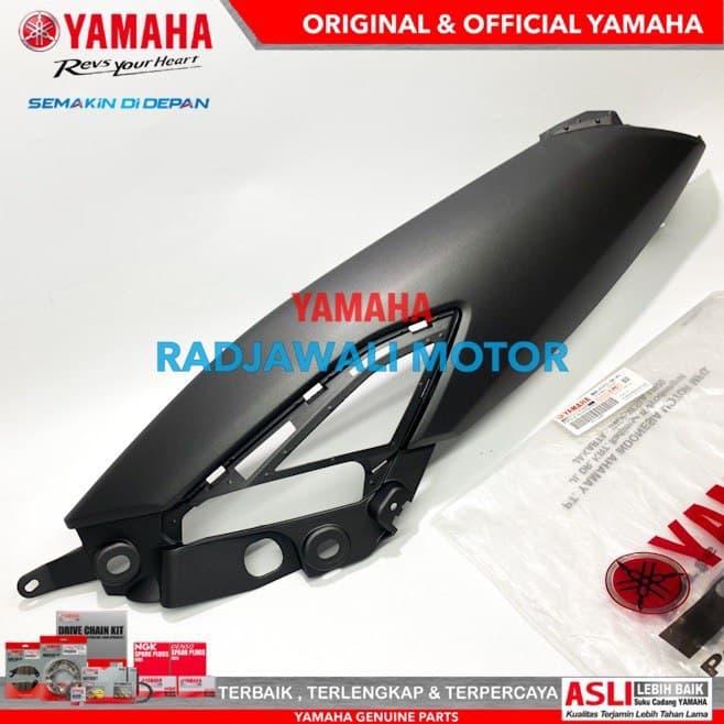 Gambar COVER BODY ALL NEW NMAX KIRI / KANAN ABU ASLI ORIGINAL YAMAHA - KANAN dari Radjawali Motor undefined Tokopedia