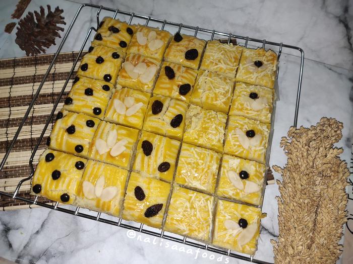 Gambar Kue Lekker Holland - 20x20cm, ALMONDCHOCOCHEE dari Nalisaaashop undefined Tokopedia