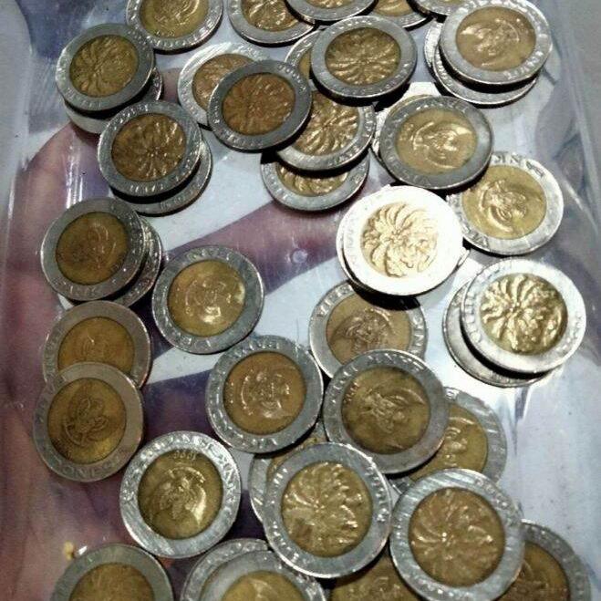 Gambar uang logam 1000 kelapa sawit/koleksi uang logam/uang logam kuno - kuning perak, 1 pcs dari HARA SPORT undefined Tokopedia