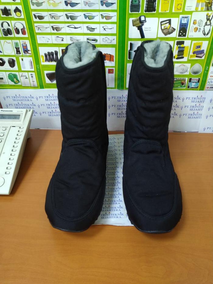 Gambar boot safety cold storage,sepatu tahan ruangan suhu dingin - 42 dari hargapass1 undefined Tokopedia