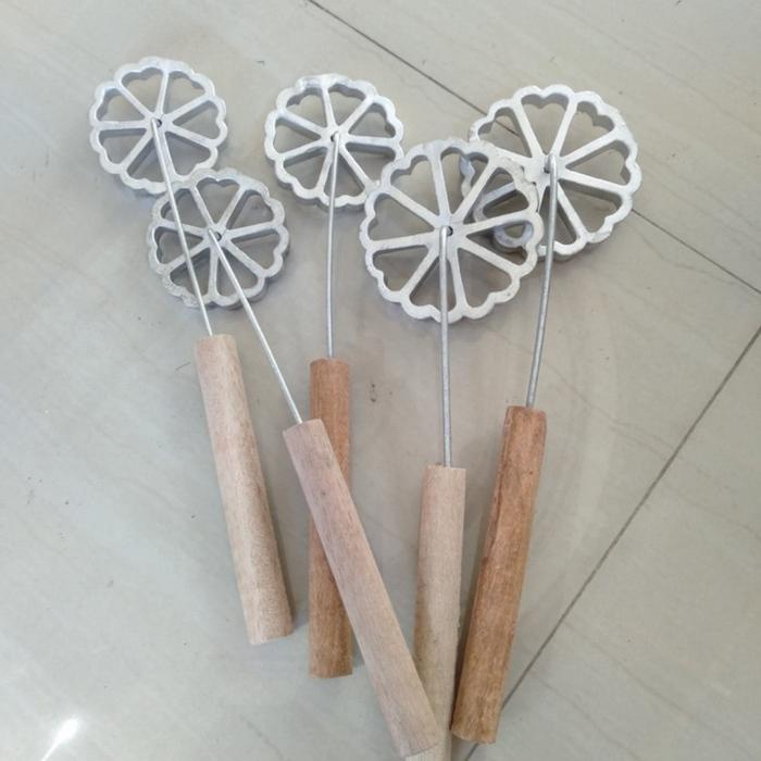 Gambar Cetakan Kembang Goyang / Cetakan Kue Seroja dari Bigstore Supplier undefined Tokopedia