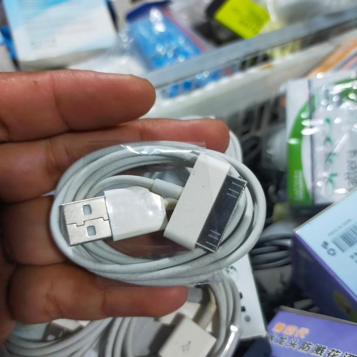 Gambar Kabel Usb iphone 4 - Kabel ipad 2 -3 - 4 - Kabel ipod dari FamilyAcc76 undefined Tokopedia