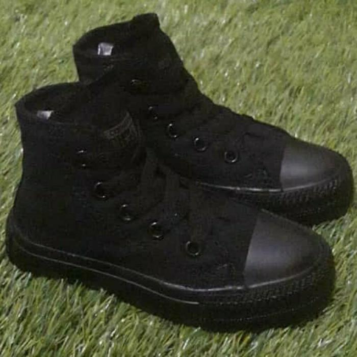 Gambar Sepatu Anak Converse All Star Classic Hitam Polos Full Black. - Tinggi, Tulis Dipesan dari anekasneakers_NEW undefined Tokopedia
