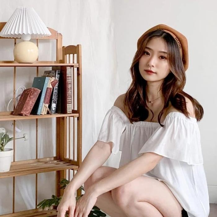 Gambar atasan korea lengan pendek wanita all size bisa 2 model - Putih dari felixia collections undefined Tokopedia