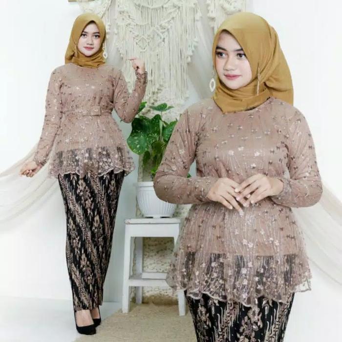 Gambar kebaya tille aurora shita setelan kebaya kebaya modern - moccA, atasan saja dari towosolshop undefined Tokopedia