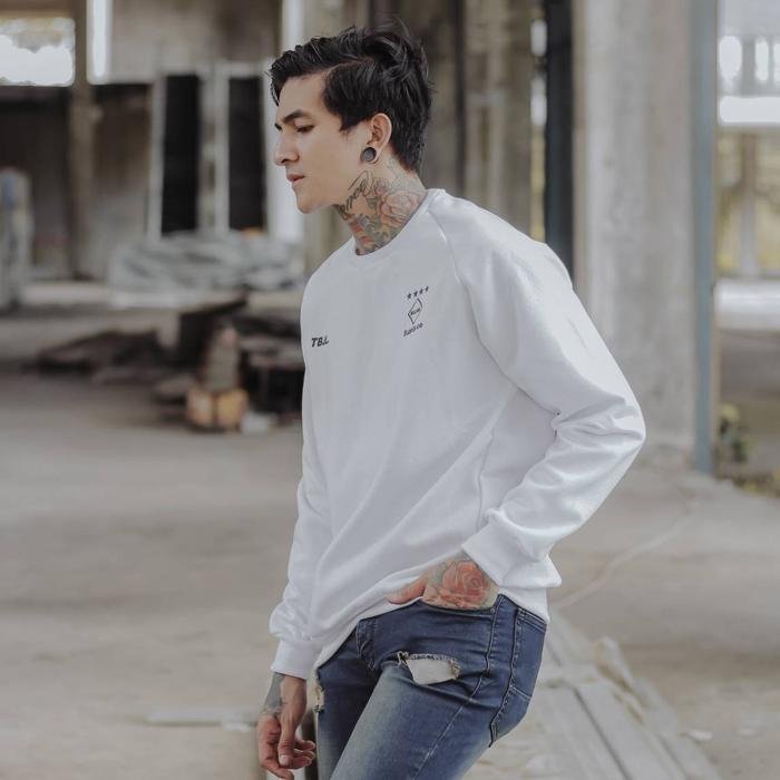 Gambar OUTWEAR SWEATER JAKET CREWNECK SIMPEL ORIGINAL / JAKET DISTRO - Putih, M dari grazzy dvsn undefined Tokopedia