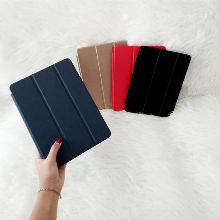 Gambar SMART FLIP COVER IPAD PRO 10.5 CASING LEATHER CASE HARDCASE - GOLD dari ASolution undefined Tokopedia