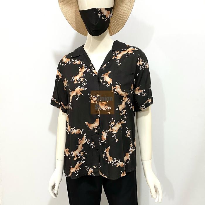 Gambar Blouse Kemeja Fashion Rahma QQinian Katun Tie Dye Biru Hitam - Hitam dari QQinian Store undefined Tokopedia