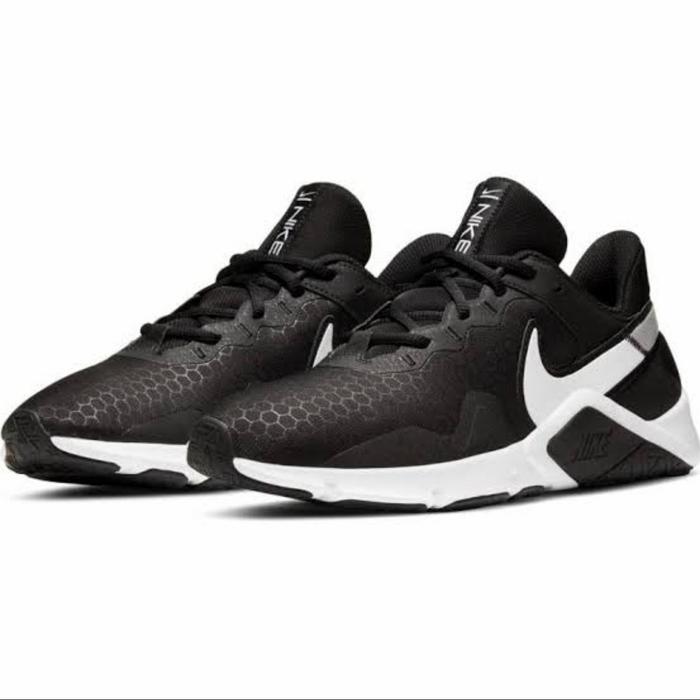 Jual Nike Legend Essential 2 Black White CQ9356001 - 41 - Kota Tangerang  Selatan - Peace Sports | Tokopedia