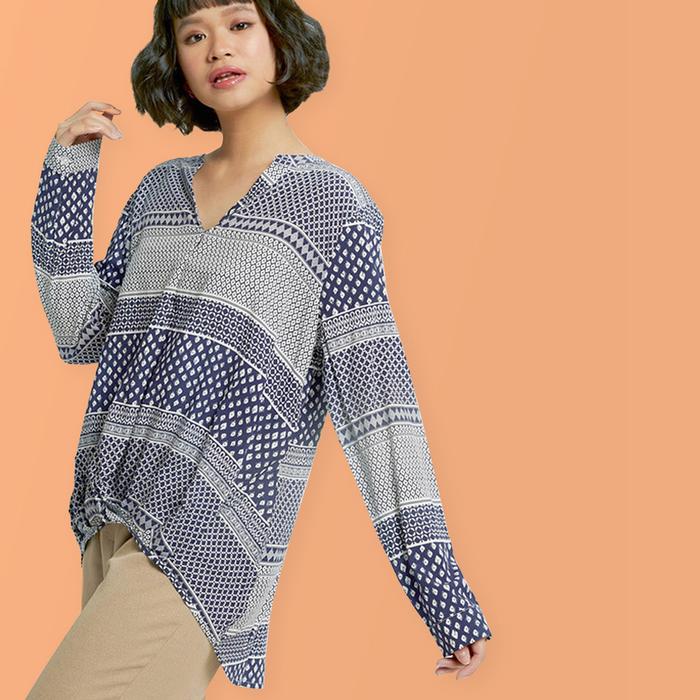 Gambar Hickies - Ayudia Blouse Blue Diamond - S dari Hickies Store undefined Tokopedia
