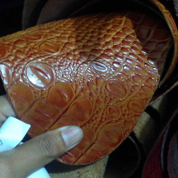 Gambar Kulit sapi lembaran Emboss Buaya Kulit Sapi Lembaran emboss Croco - Tan dari Decangkir undefined Tokopedia