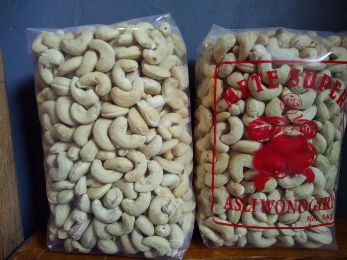 Gambar KACANG MEDE MENTAH METE MENTAH UTUH FRESH 1 KG & 500 GRAM - 500 gram dari AiGoo. 09 undefined 4 Tokopedia
